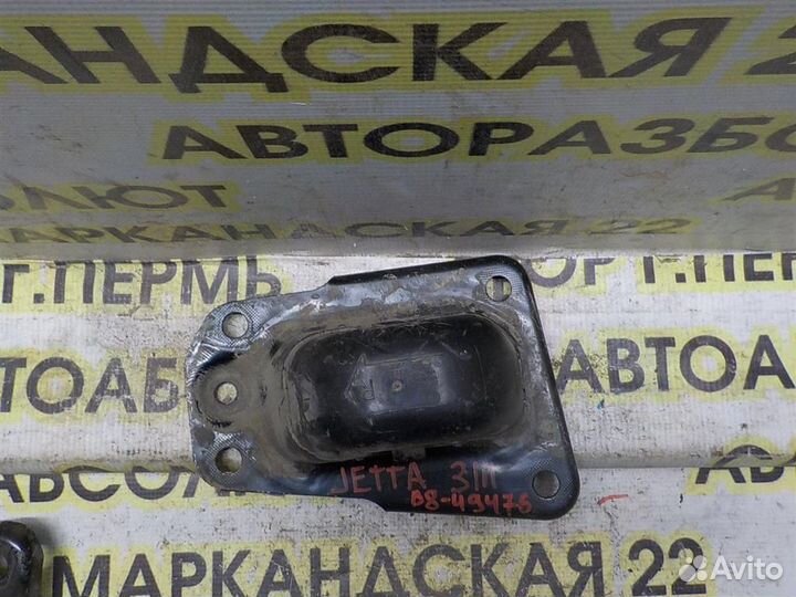 Кронштейн (п.з.к.) Volkswagen Jetta VI (1B) 2011