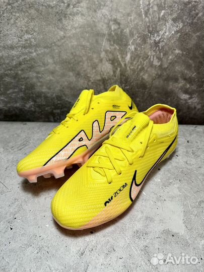 Бутсы футбольные