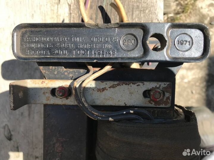 Понижающий трансформатор(однофазный) 220-12 В
