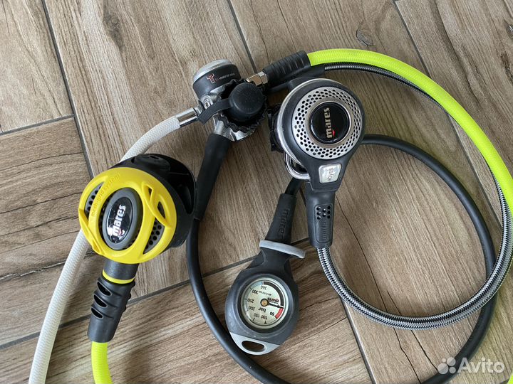 Регулятор Mares abyss MR22T октопус манометр