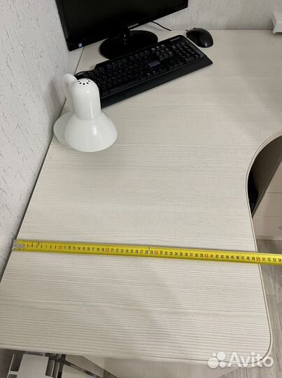 Письменный стол