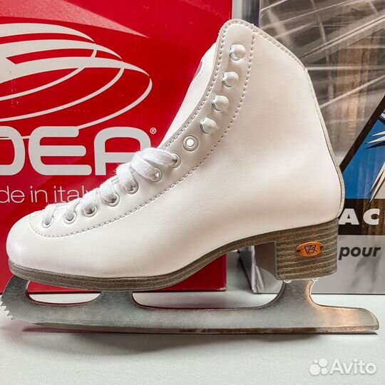 Коньки фигурные riedell 110