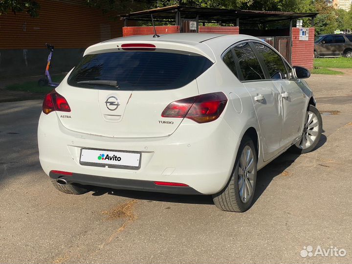Opel Astra 1.6 AT, 2010, 190 000 км