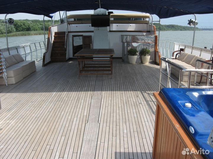 Аренда яхт, катеров, теплоходов