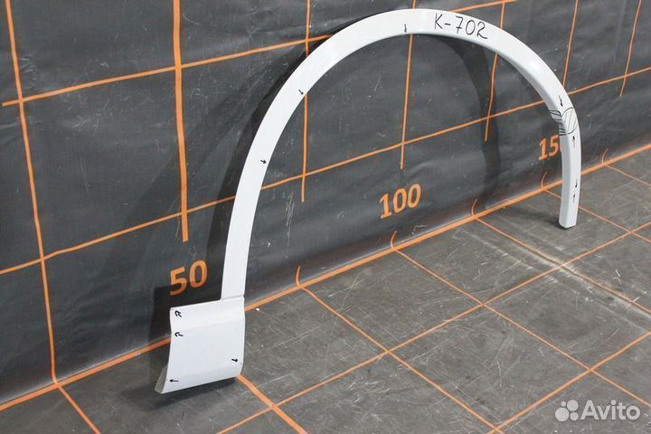 Накладка крыла переднего правого - Audi Q7 4M