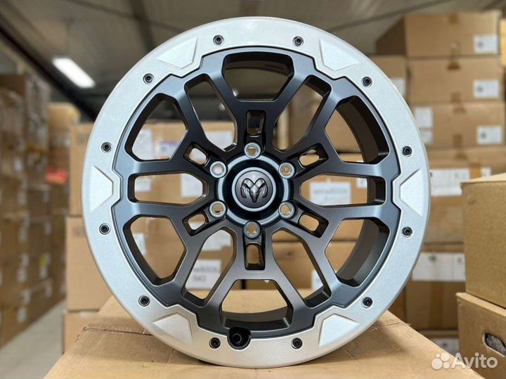 Кованые диски на Dodge R18 с бедлоком в наличии
