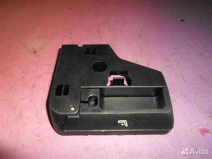 Ручка заднего сидения бмв Ф20 Ф21 Ф30 Ф80 Ф32 Ф82