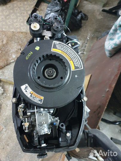 Мотор mercury 9.9 - 15m на запчасти