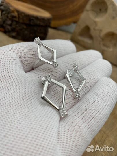 Кольцо и серьги из золота