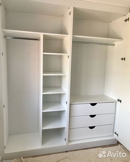 Шкаф встроенный распашной