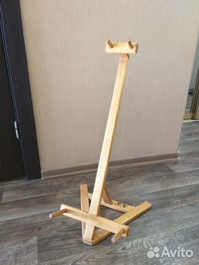 Стойка для гитар