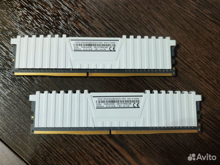 Оперативная память ddr4 Corsair 16Gb (2x8Gb) 3200