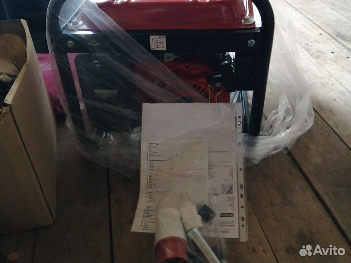 Генератор бензиновый новый