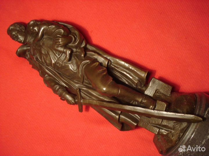 Бюст СССР 36 см советский Воин освободитель Берлин