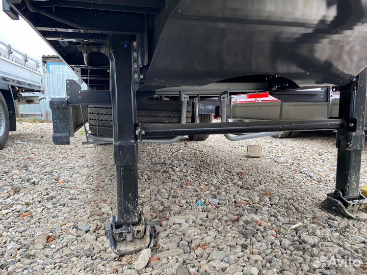 Полуприцеп шторный Kassbohrer Maxima, 2023