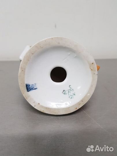 Статуэтка фарфоровая 