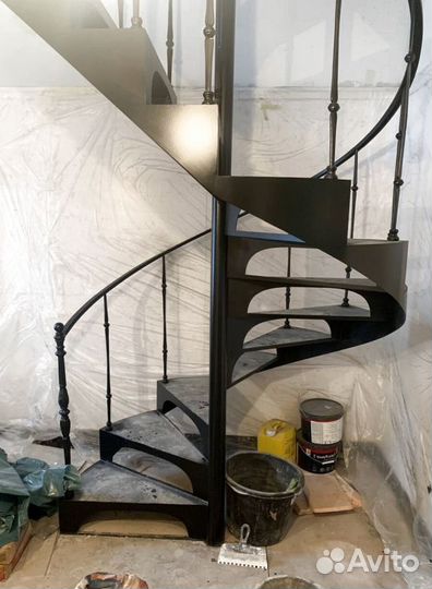 Изготовление лестниц под ключ