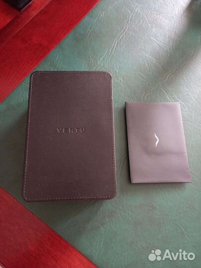 Коробка для телефона vertu
