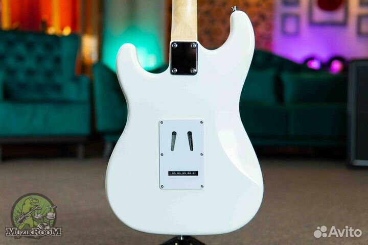 Harley Benton ST-20 WH Standard Series