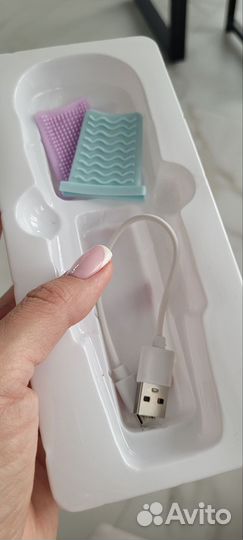 Ультразвуковой прибор для чистки лица