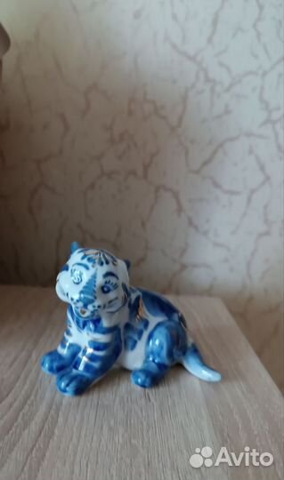 Статуэтка лебедь