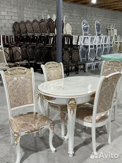Стол и стулья от производителя. В наличии