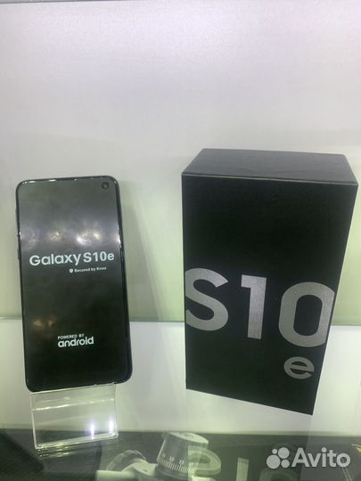 Samsung Galaxy S10e, 8/128 ГБ