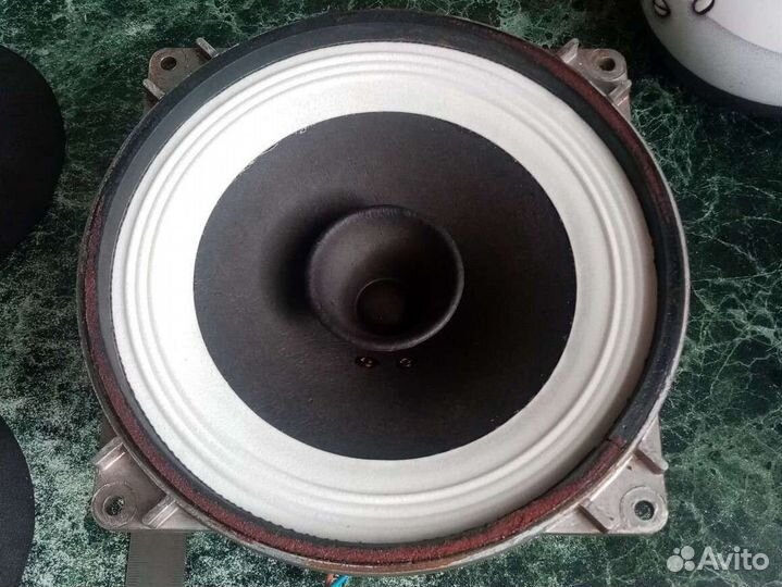 Динамики 10 гдш 1шт с разными подвесами