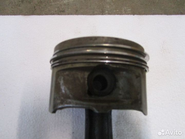Поршень с шатуном Ssang Yong Rexton I 2001-2006 (1