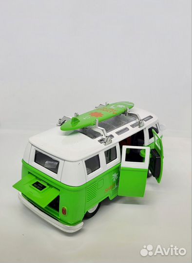 Металлический автобус звук свет