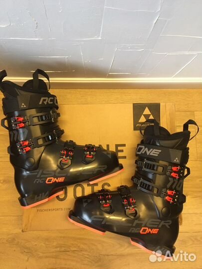 Горнолыжные ботинки