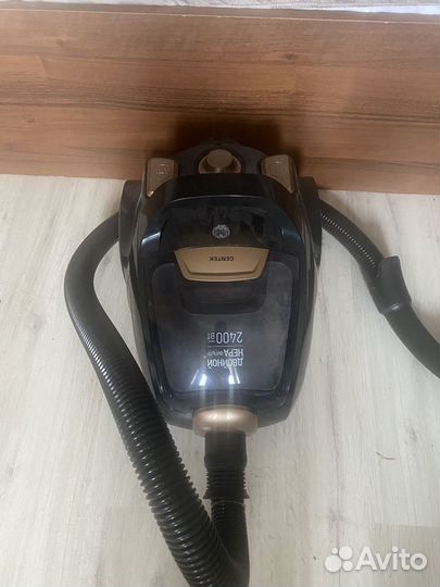 Пылесос Vitek