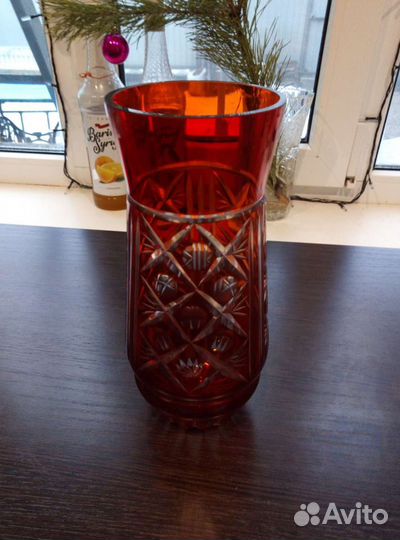 Ваза рубиновое двухслойное стекло