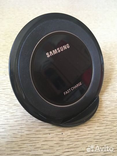 Беспроводная зарядка для телефона Samsung