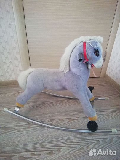 Лошадь качалка