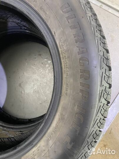 Goodyear Ultra Grip Ice Arctic 2 215/65 R16