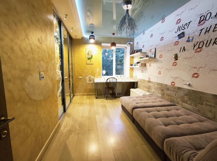 3-к. квартира, 90 м², 3/4 эт.