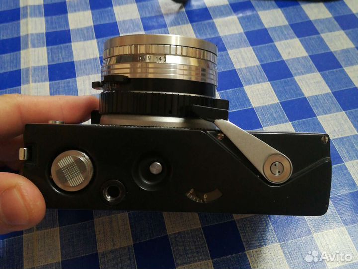 Плёночный фотоаппарат Зоркий 10