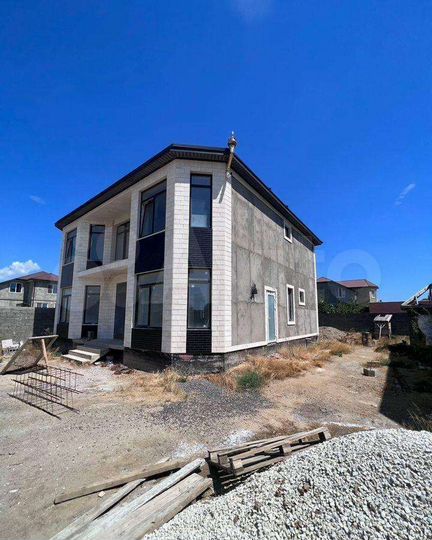 Дом 217 м² на участке 6 сот.