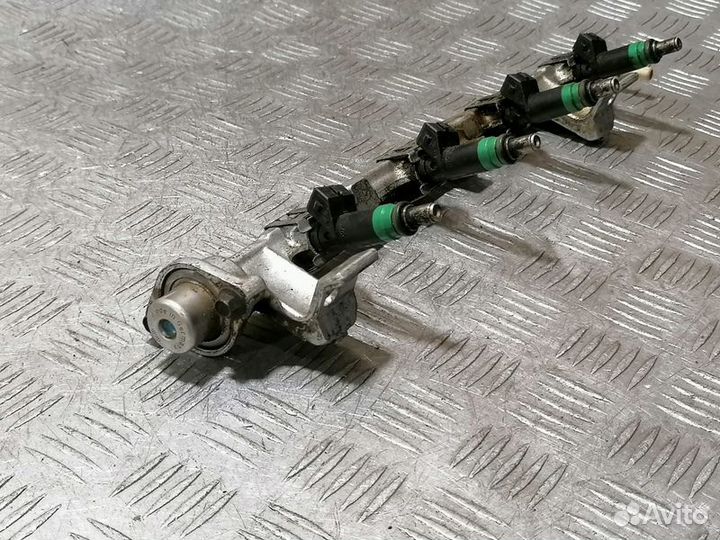 Рейка топливная рампа Ford Focus 2005-2008