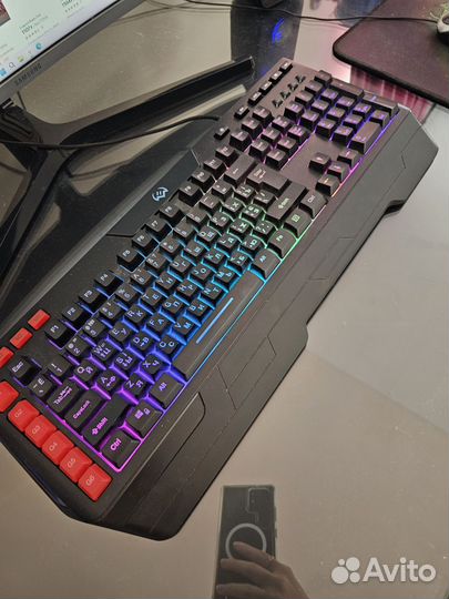 Игровая клавиатура с подсветкой sven