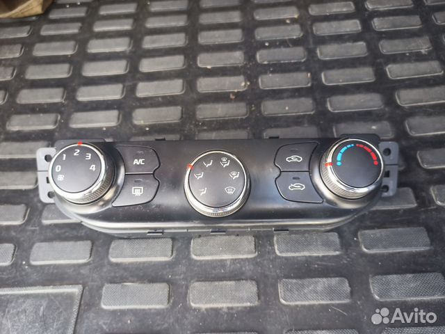 Блок управления кондиционера Kia Ceed JD (2)