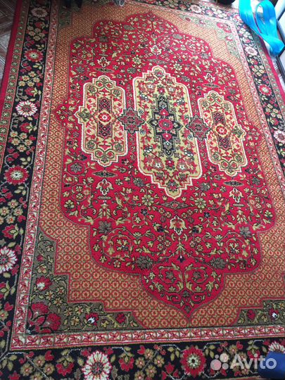 Ковер шерстяной