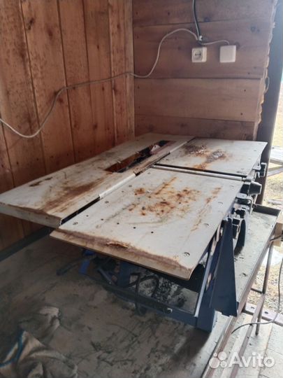 Станок деревообрабатывающий многофункциональный
