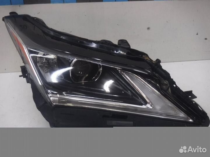 Фара правая Lexus RX200t/RX300/RX350/RX350L/RX450h