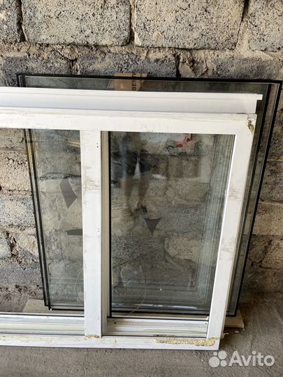 Оконная рама пластиковая