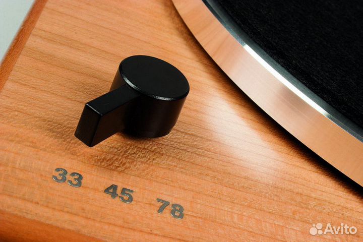 Thorens TD-240-2 wood light проигрыватель винила