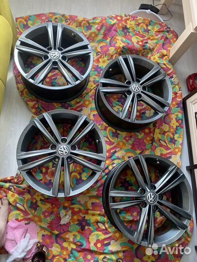 Диски на volkswagen r17 5g0601025dd