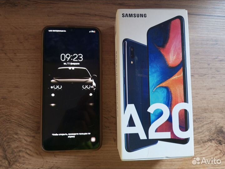 Samsung Galaxy A20, 3/32 ГБ