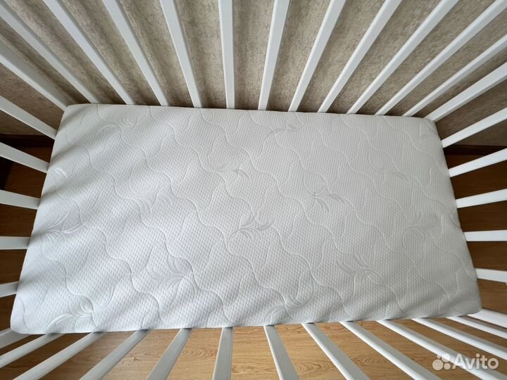 Детская кровать с матрасом